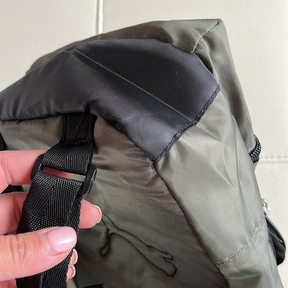 Puma Mini Backpack - Picture 7 of 9